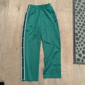 Aritzia TNA joggers
